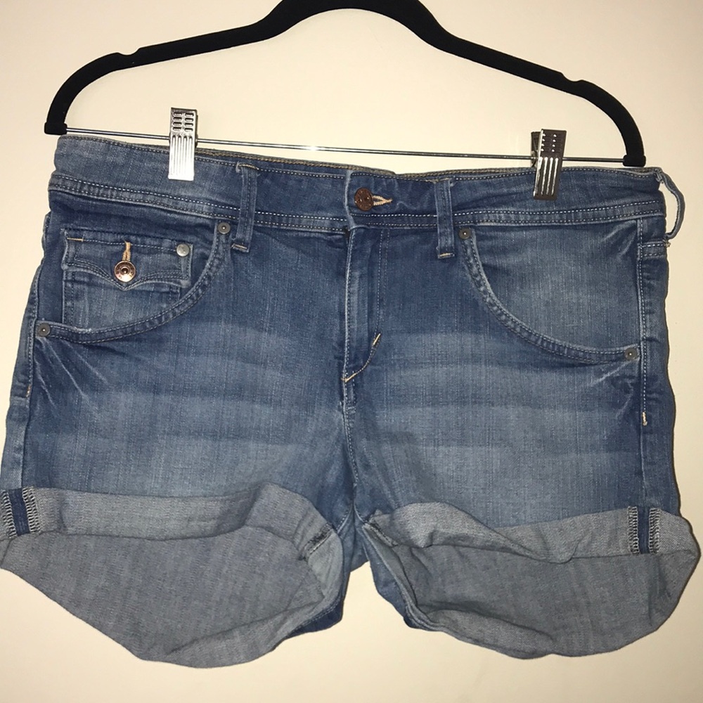 Short shorts